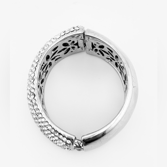 RARE Vintage Rhinestone Clasper Bracelet Midcentury Hollywood - Picture 9 of 10